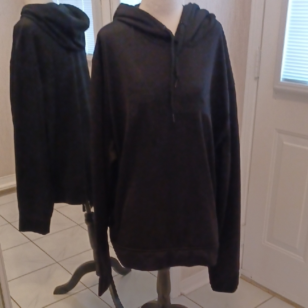4/$80 Black Fila Hoodie - Size XXL
